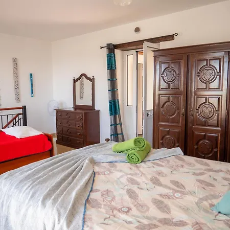 Casa Dos Anjos بيت للعطل *