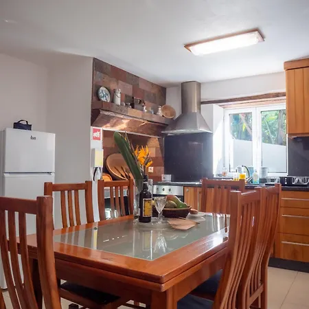 Hébergement de vacances Casa Dos Anjos *